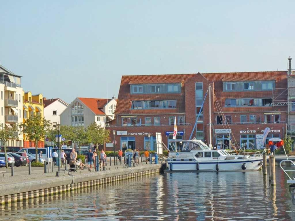 Ferienwohnung "Am Yachthafen" Objekt Id 12104-7 Waren  Extérieur photo